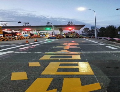 张家口张家口高速道路划线施工